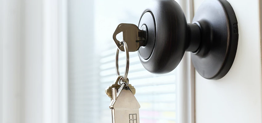 Bifold Door Knob Replacement in Durham, California